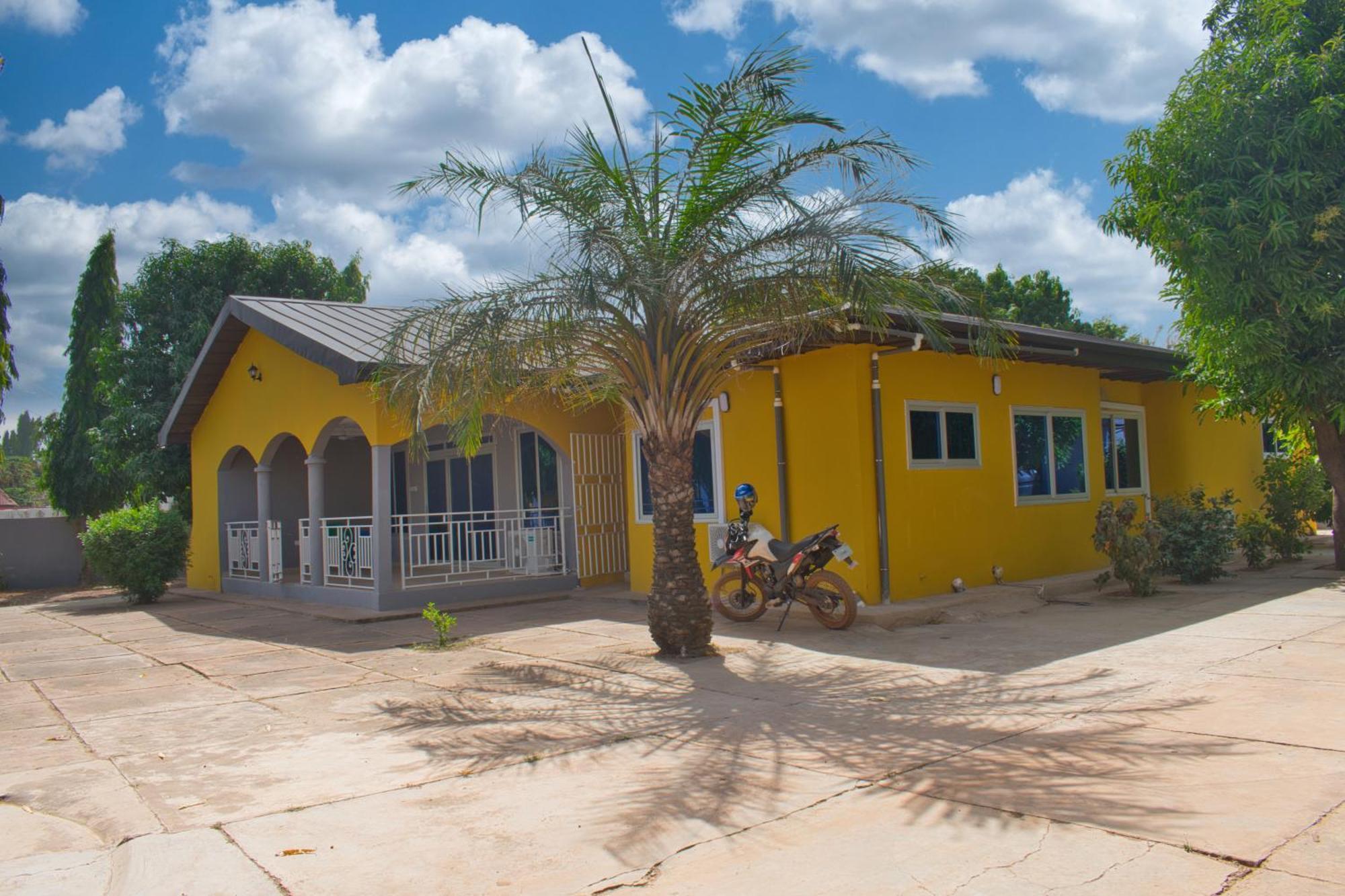 Tree House Hostel Tamale Exterior foto